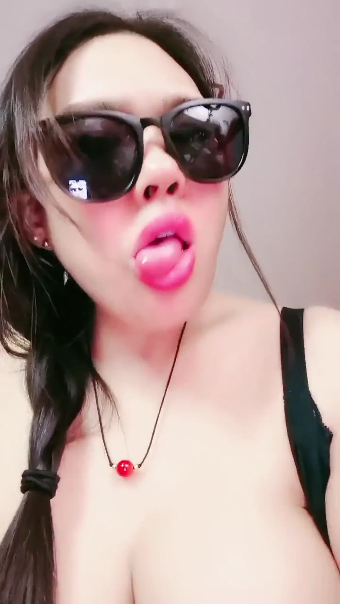 38岁多毛熟女再发骚，性欲十足