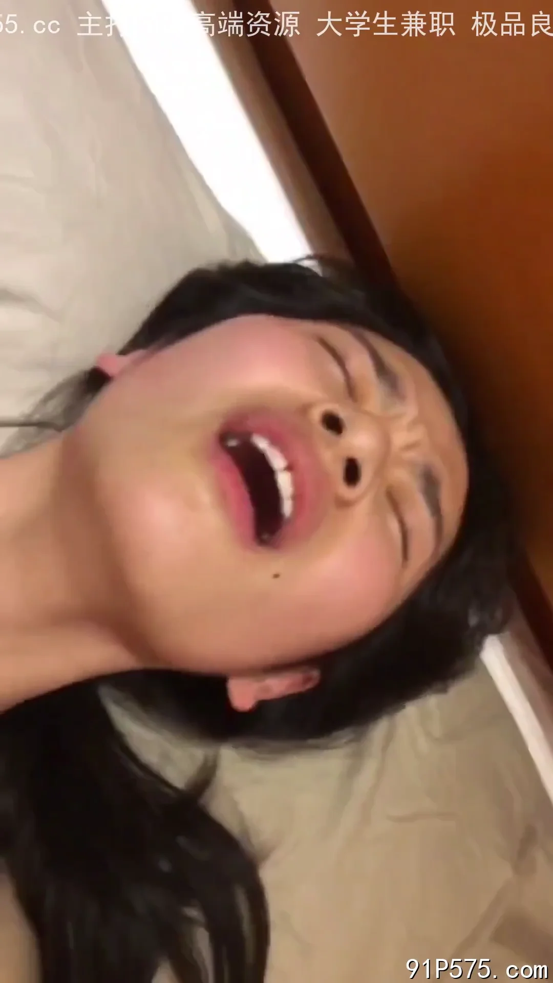 成都00后白丝女友露脸口交做爱嫩