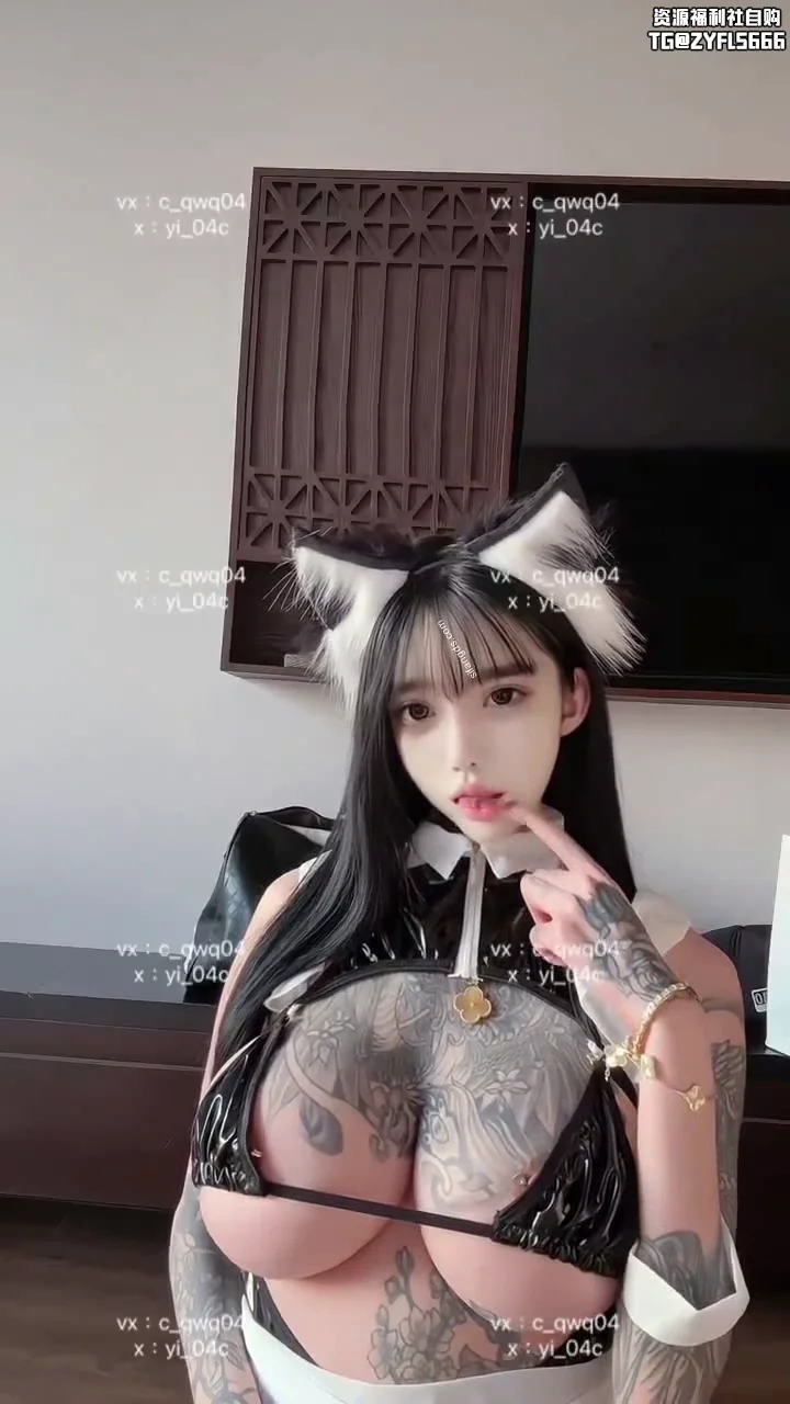 祎祎Vixen巨乳反差婊核弹奶被符文小母狗狂操喷奶